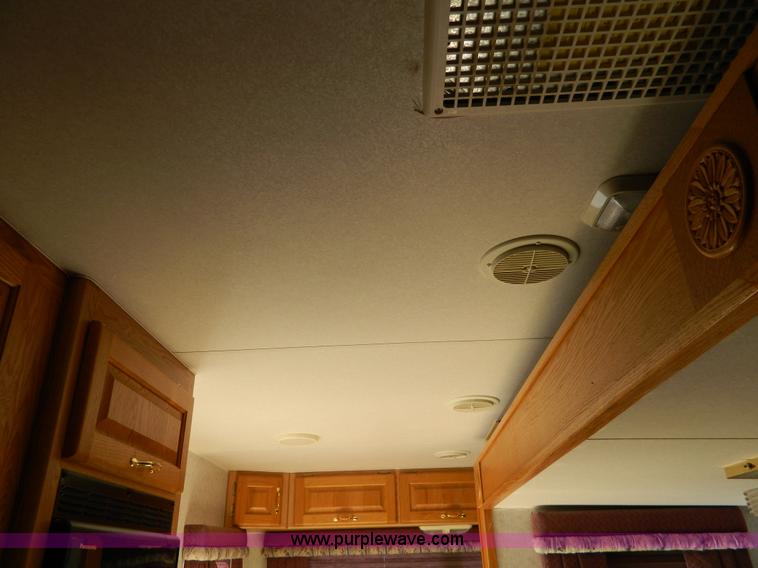 image for item AQ9438 1998 Ex-Cel E325TRW camper