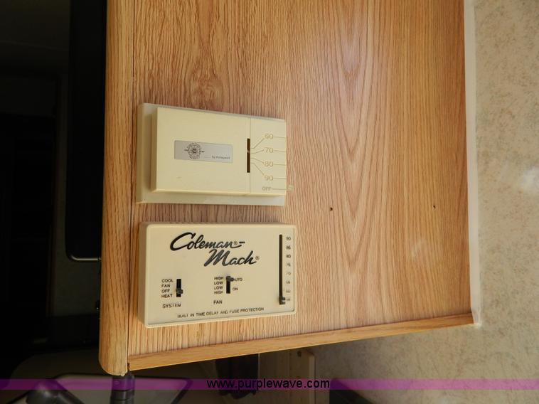 image for item AQ9438 1998 Ex-Cel E325TRW camper