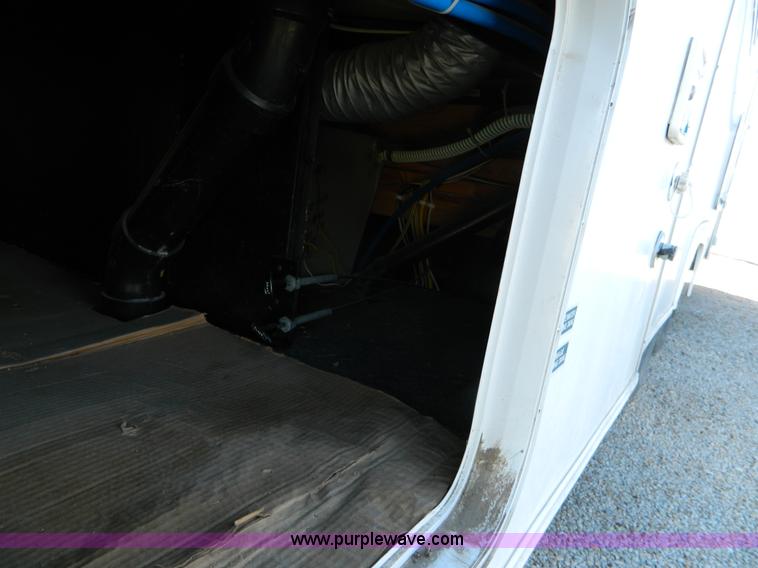 image for item AQ9438 1998 Ex-Cel E325TRW camper