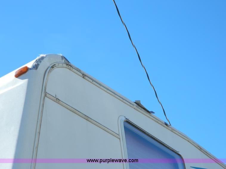 image for item AQ9438 1998 Ex-Cel E325TRW camper