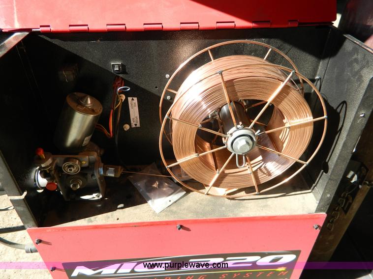 image for item AQ9442 Snap-On Mig 250 welder