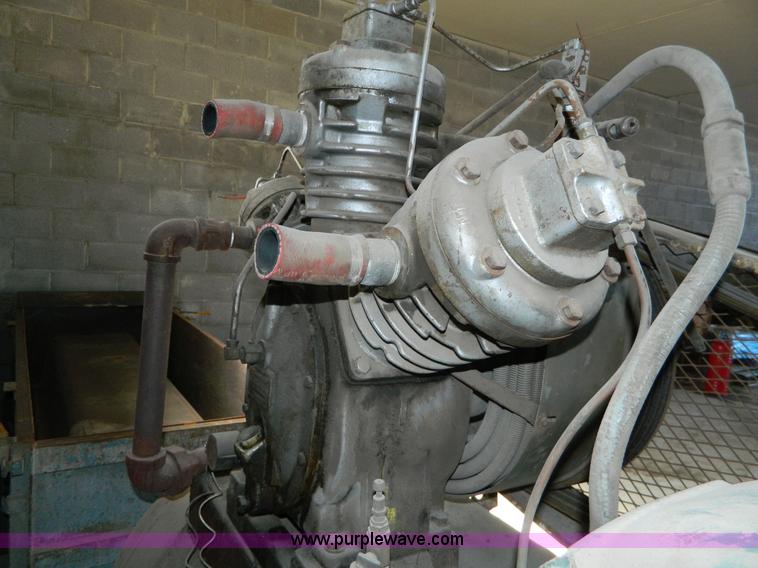 image for item AQ9449 Ingersoll Rand 25E3 compressor