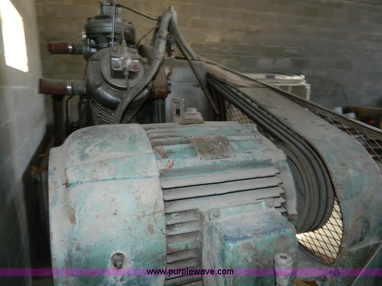 image for item AQ9449 Ingersoll Rand 25E3 compressor