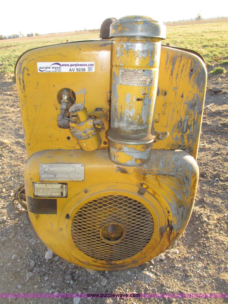 image for item AV9238 Wisconsin VH4D1AG four cylinder propane engine