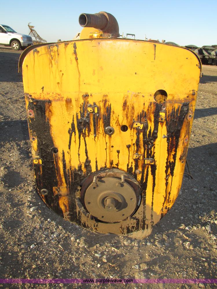 image for item AV9238 Wisconsin VH4D1AG four cylinder propane engine