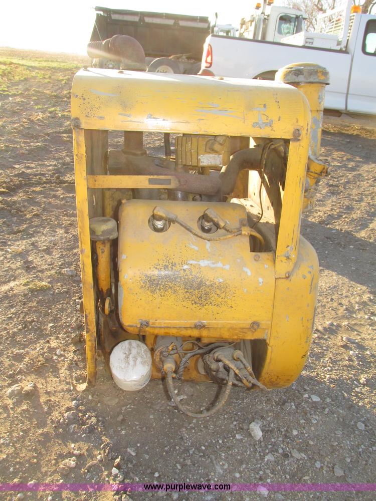 image for item AV9238 Wisconsin VH4D1AG four cylinder propane engine