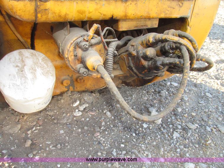 image for item AV9238 Wisconsin VH4D1AG four cylinder propane engine