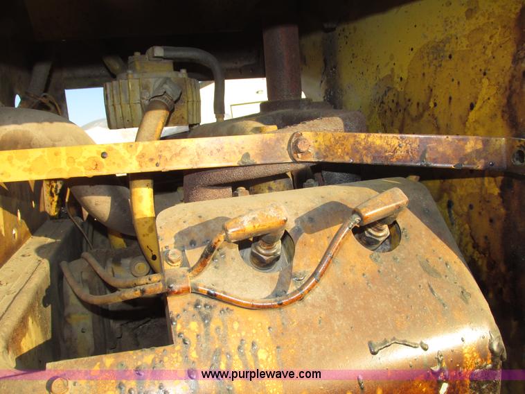 image for item AV9238 Wisconsin VH4D1AG four cylinder propane engine