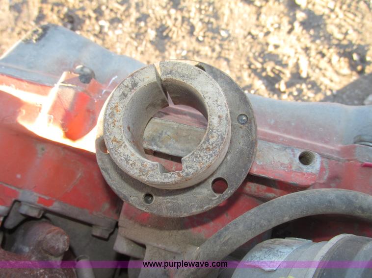 image for item AV9239 Wisconsin two cylinder gas engine