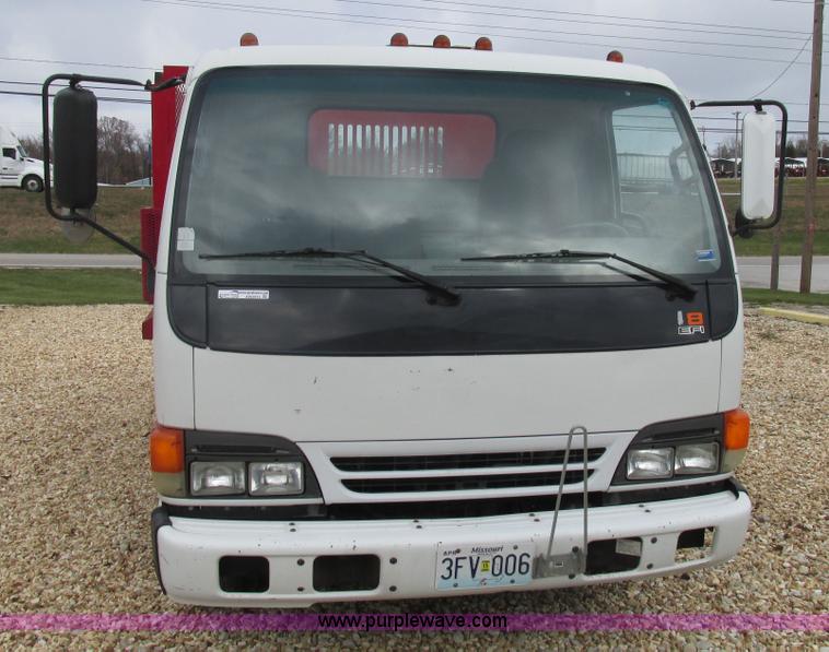 image for item AW9819 2001 Isuzu NPR dump truck