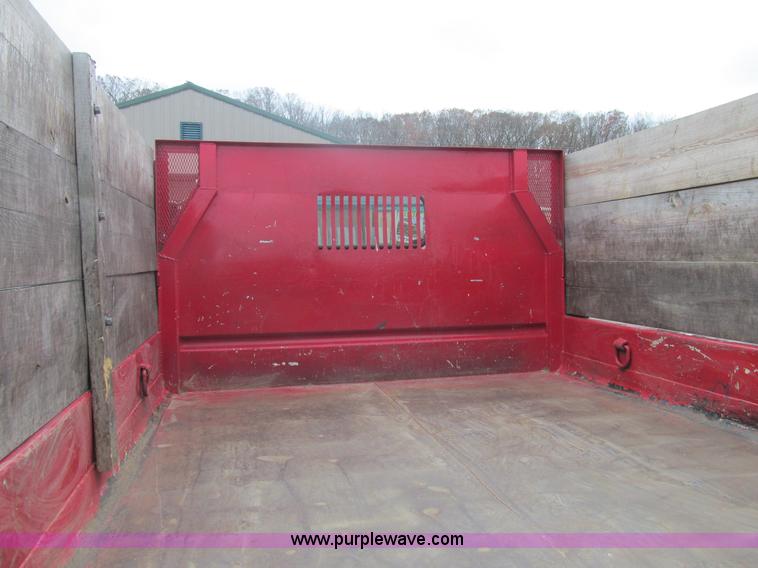 image for item AW9819 2001 Isuzu NPR dump truck