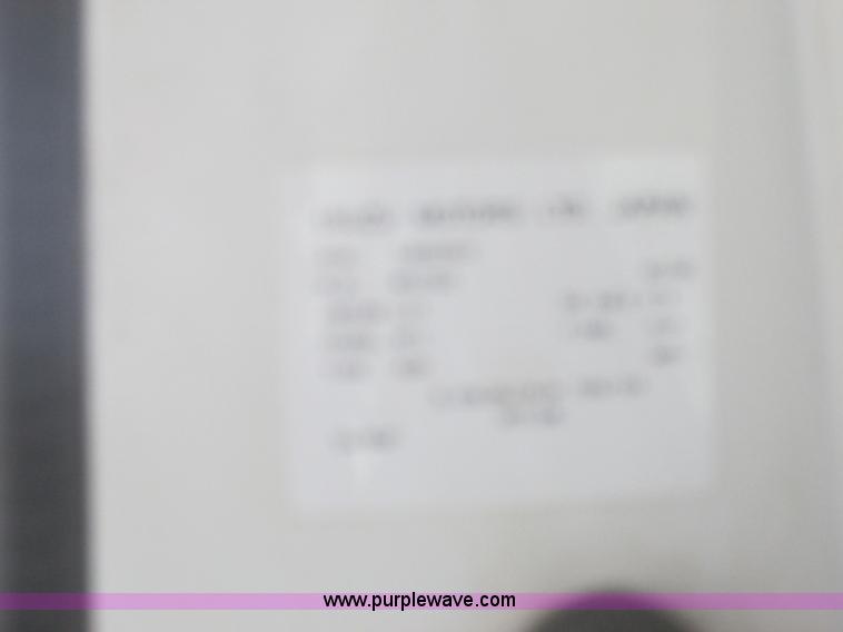 image for item AW9819 2001 Isuzu NPR dump truck