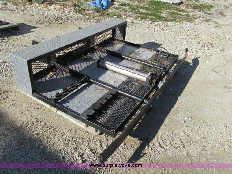 image for item AW9830 Headache rack