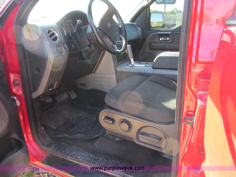image for item AW9837 2005 Ford F150 FX4 SuperCrew pickup truck