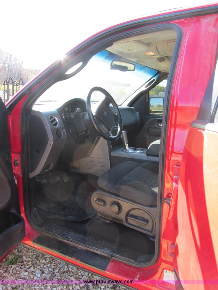 image for item AW9837 2005 Ford F150 FX4 SuperCrew pickup truck