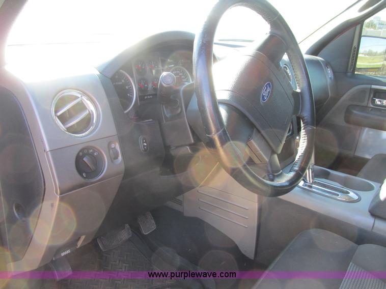 image for item AW9837 2005 Ford F150 FX4 SuperCrew pickup truck