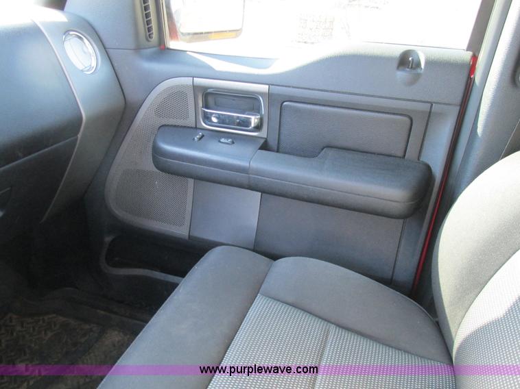 image for item AW9837 2005 Ford F150 FX4 SuperCrew pickup truck