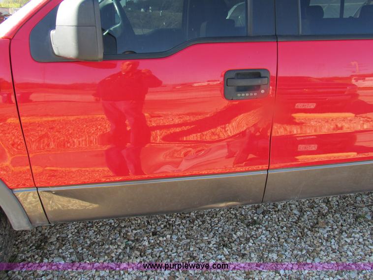 image for item AW9837 2005 Ford F150 FX4 SuperCrew pickup truck