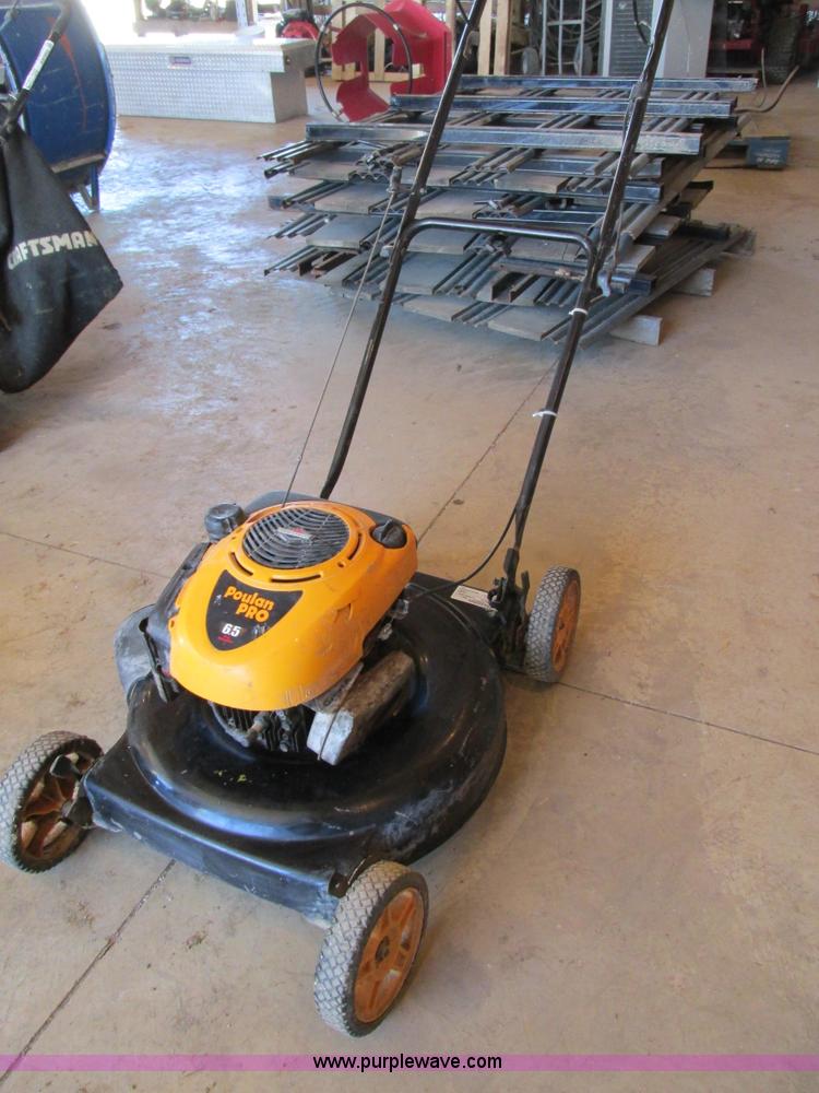 image for item AW9844 Poulan Pro 19" push mower