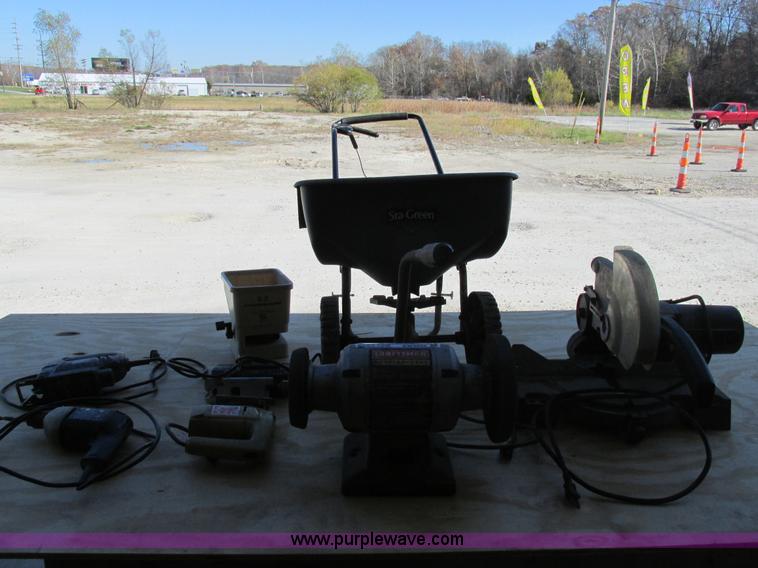 image for item AW9852 Assorted items