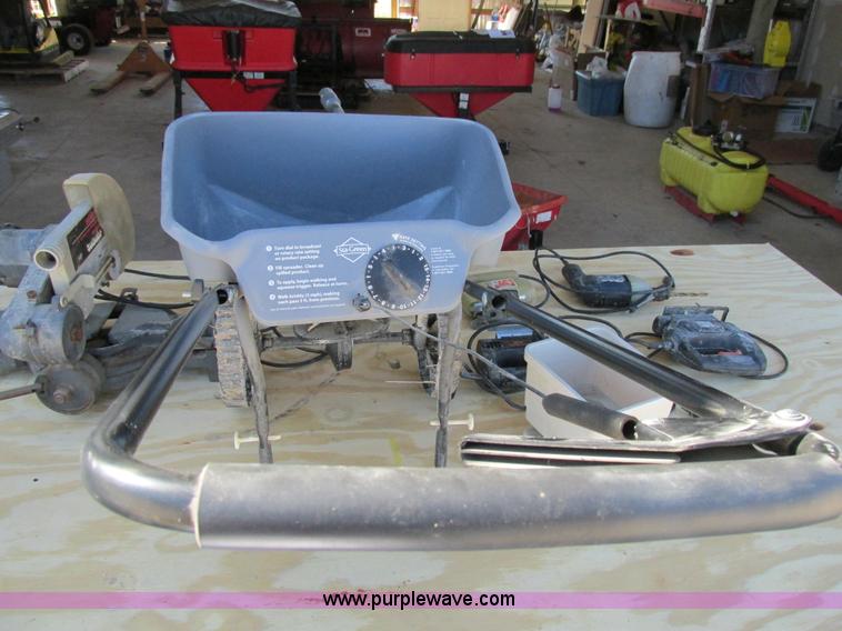 image for item AW9852 Assorted items