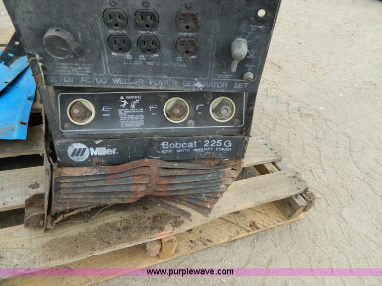 image for item AX9623 Miller Bobcat 225G generator/welder
