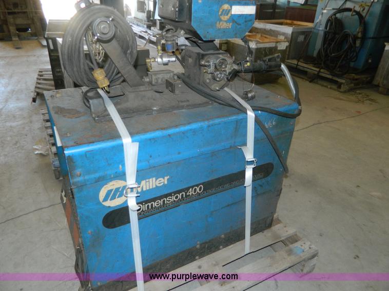 image for item AX9946 Miller 400 welder