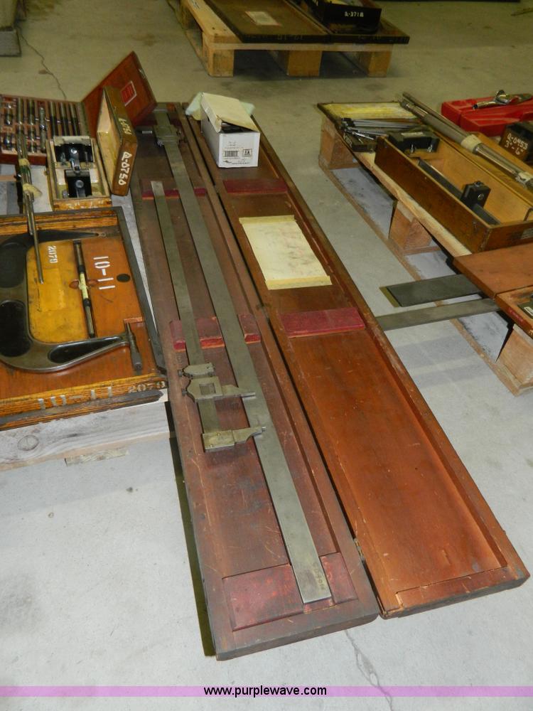 image for item AX9953 Assorted calipers