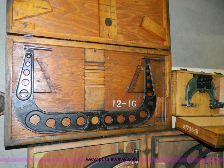 image for item AX9961 Outside calipers