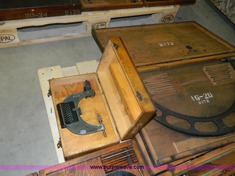 image for item AX9961 Outside calipers