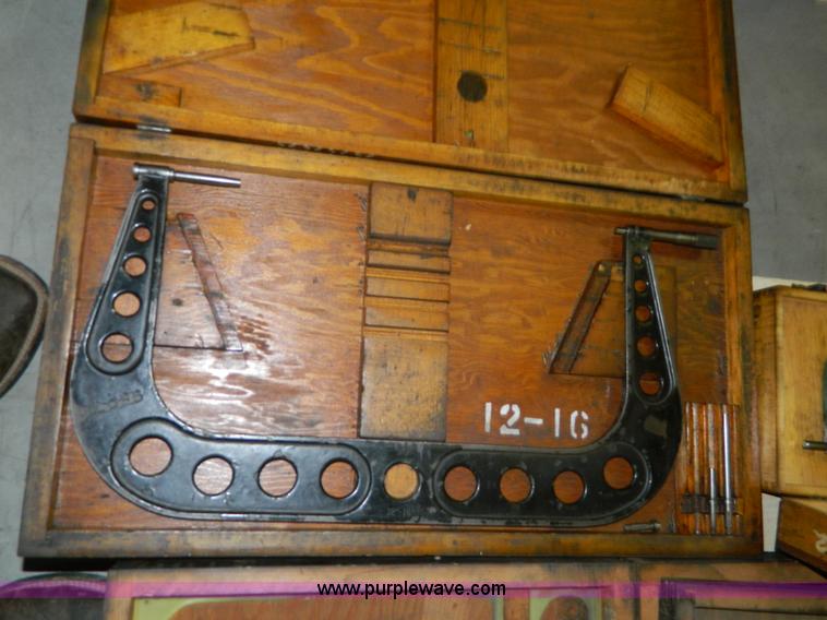 image for item AX9961 Outside calipers