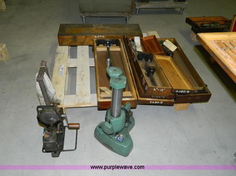 image for item AX9966 Federal 700B calipers