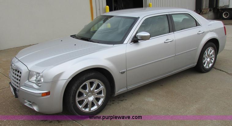 image for item D1289 2007 Chrysler 300C