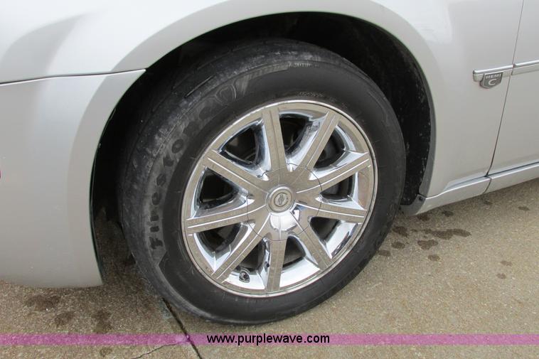 image for item D1289 2007 Chrysler 300C