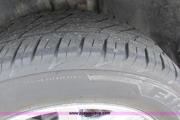 image for item D1289 2007 Chrysler 300C