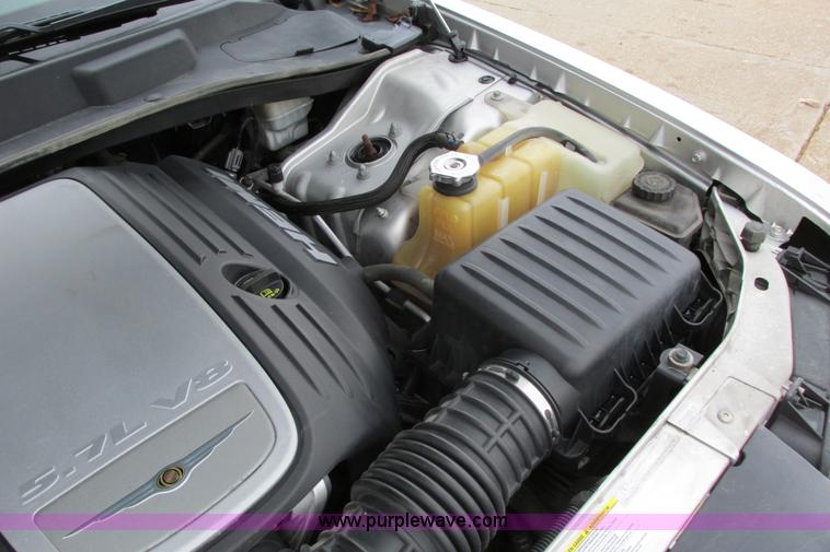 image for item D1289 2007 Chrysler 300C