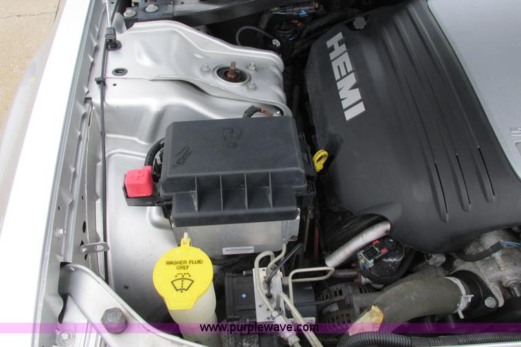 image for item D1289 2007 Chrysler 300C