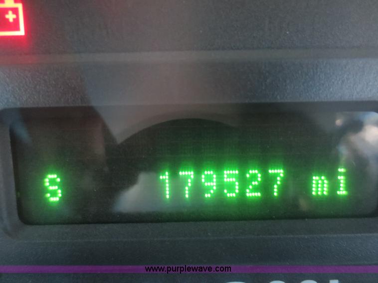 image for item D2215 2005 Ford F350 Super Duty Lariat Crew Cab pickup truck