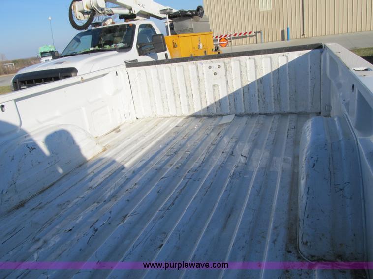 image for item F8886 2005 Chevrolet Silverado 1500 pickup truck