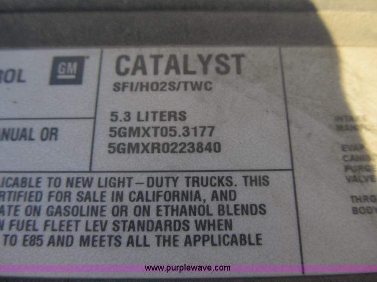 image for item F8886 2005 Chevrolet Silverado 1500 pickup truck