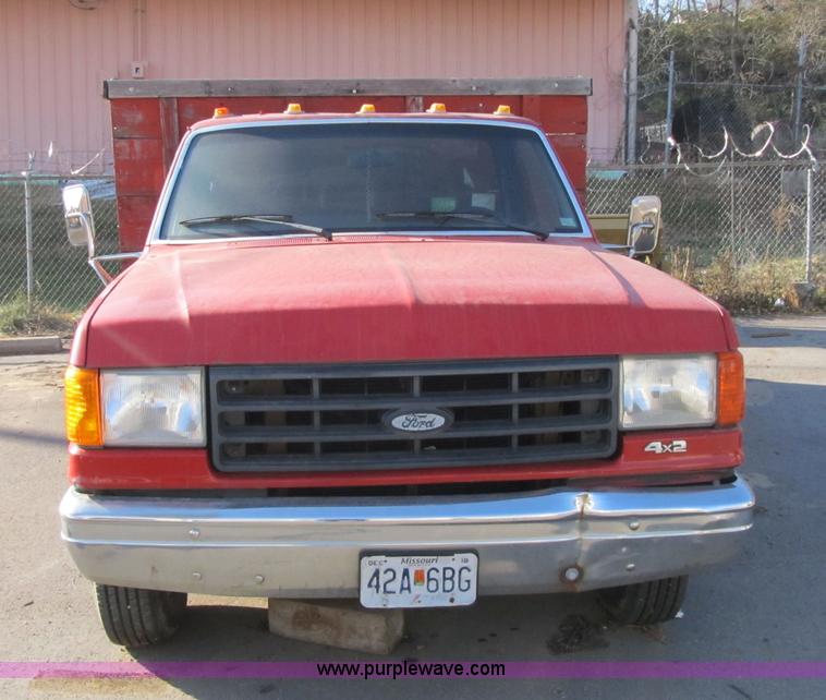 image for item F8891 1987 Ford F350 XL dump bed truck
