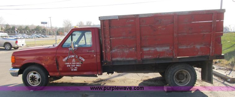 image for item F8891 1987 Ford F350 XL dump bed truck