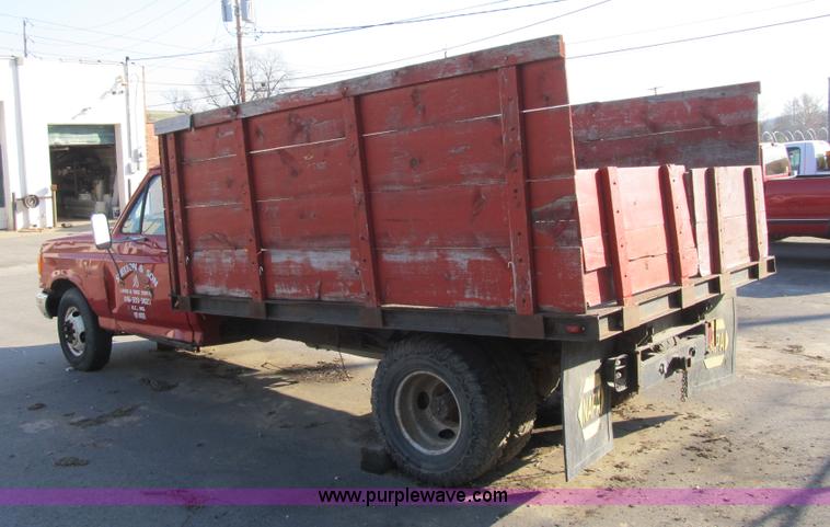 image for item F8891 1987 Ford F350 XL dump bed truck