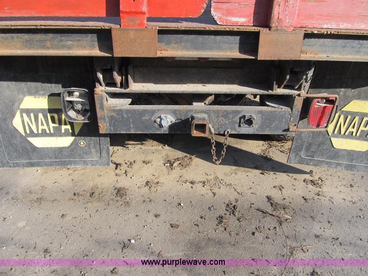 image for item F8891 1987 Ford F350 XL dump bed truck