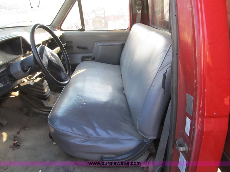 image for item F8891 1987 Ford F350 XL dump bed truck