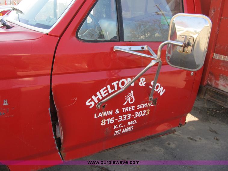 image for item F8891 1987 Ford F350 XL dump bed truck