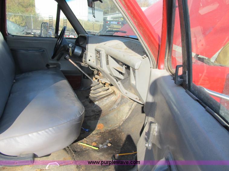 image for item F8891 1987 Ford F350 XL dump bed truck
