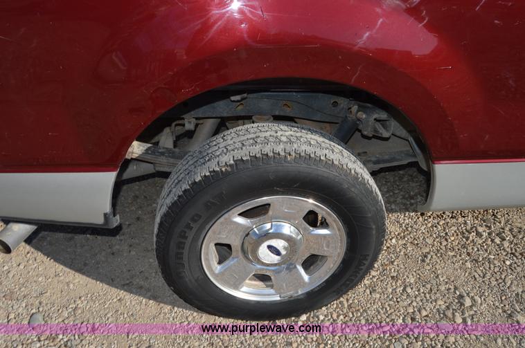 image for item F8904 2004 Ford F150 XLT Heritage SuperCab pickup truck