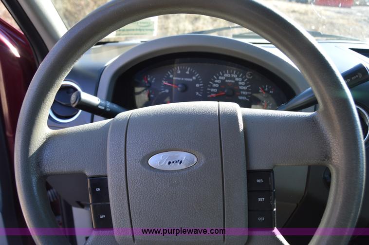 image for item F8904 2004 Ford F150 XLT Heritage SuperCab pickup truck