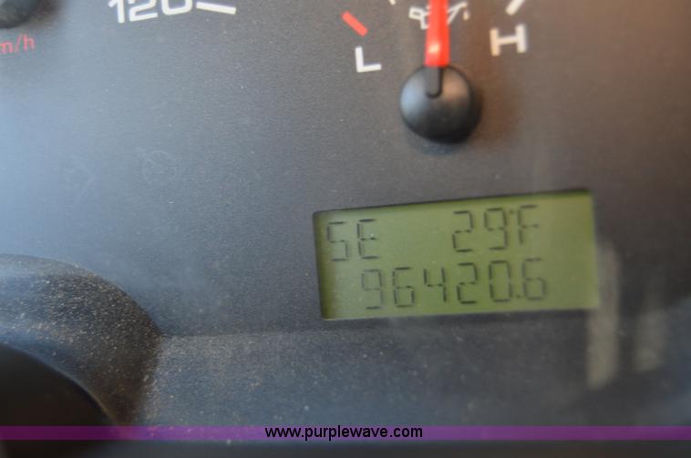 image for item F8904 2004 Ford F150 XLT Heritage SuperCab pickup truck